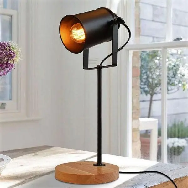 Lampe à Poser Industrielle Pied En Métal