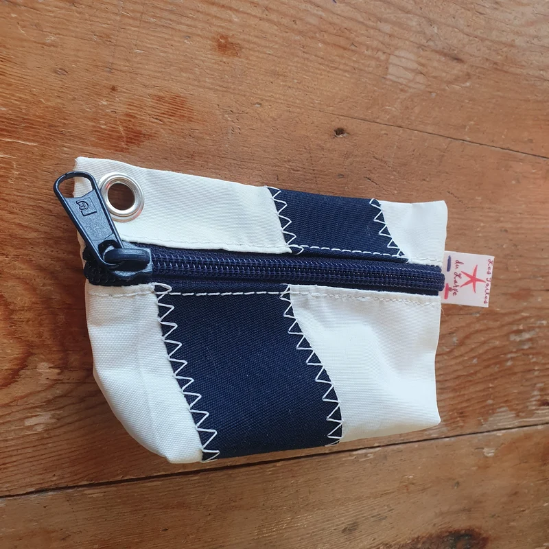 Centimes Navy