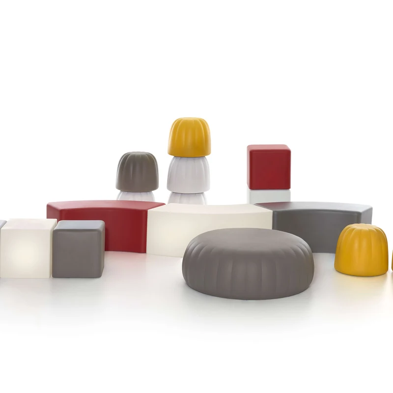 Slide Design Soft Cubo Pouf
