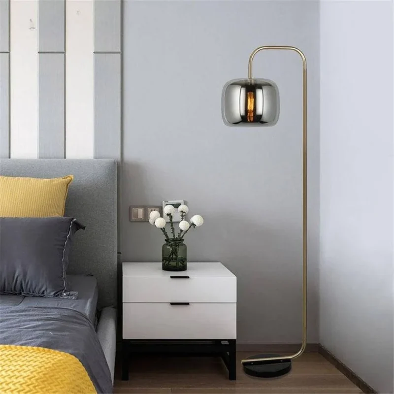 Lampadaire Bureau Verre Fumé et Doré – Éclairage Courbé Harmonieux