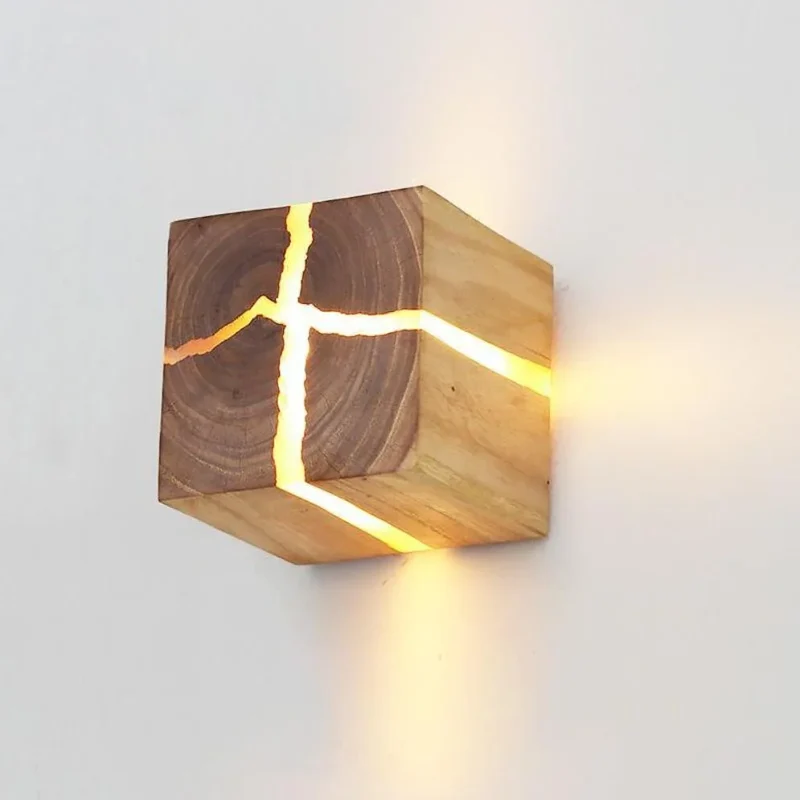 Lampe de Chevet Bois Naturel Cubique – Bureau ou Applique Murale