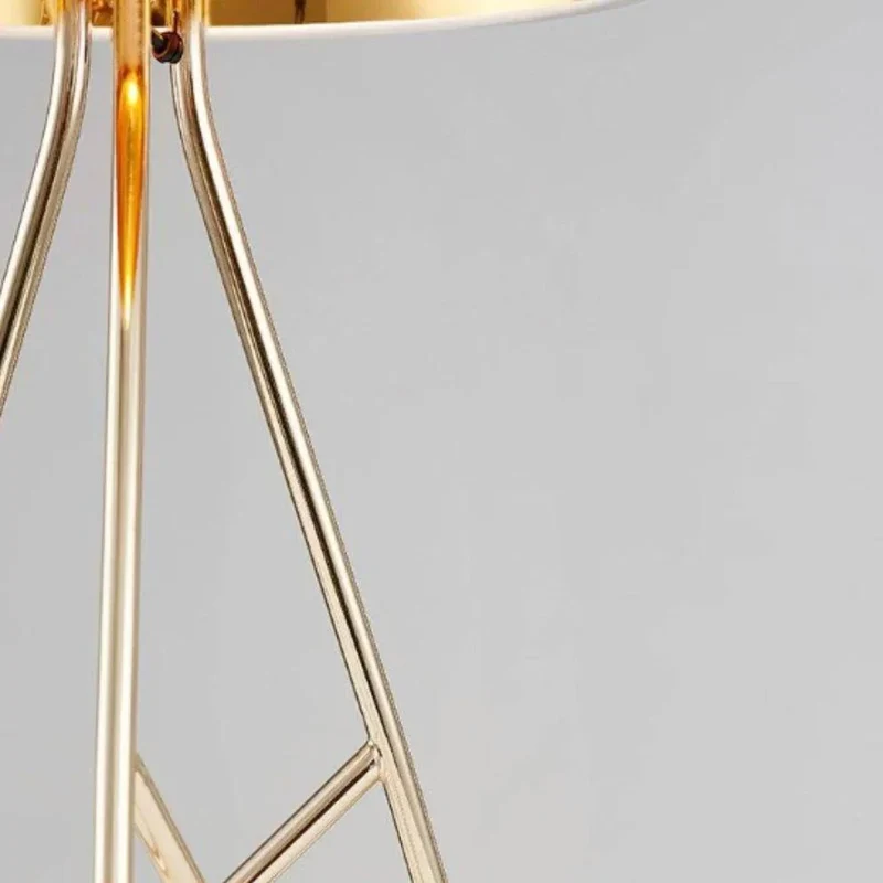 Lampe à Poser Salon Design Chromée – Bureau ou Table d'Appoint
