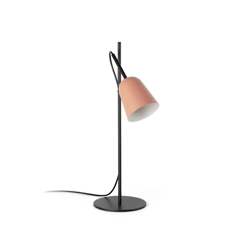 Lampe de table STUDIO rose : éclairez avec style.