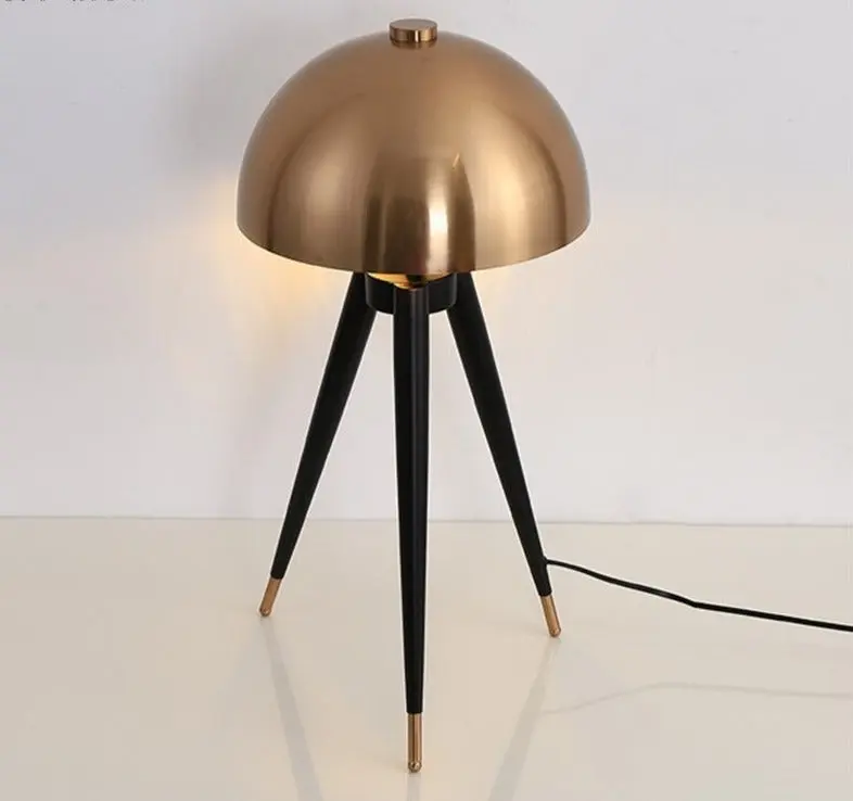 Lampe Industrielle Sur Pied Moderne
