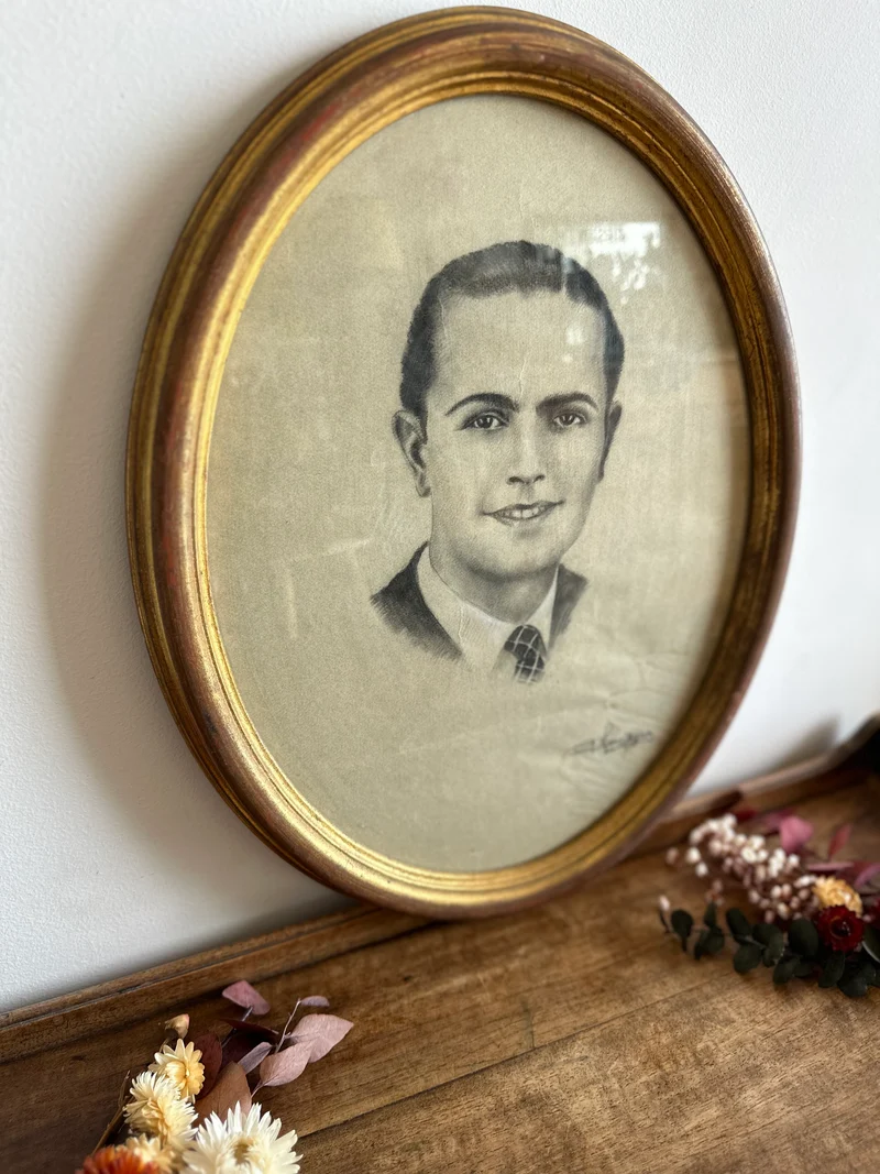 Portrait jeune homme au fusain années 1920
