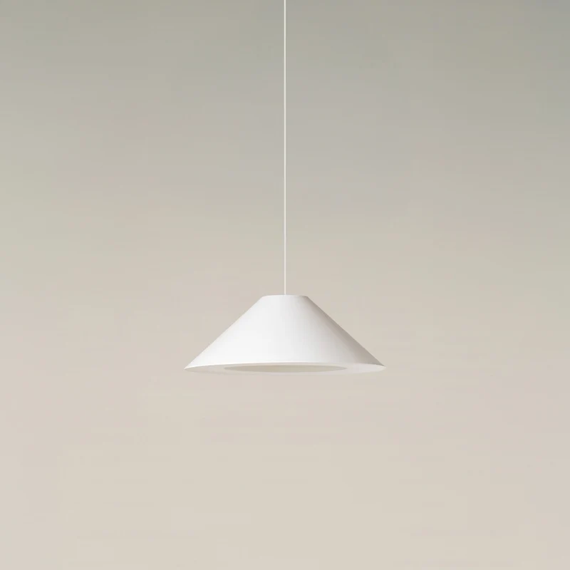 Santa & Cole Sísísí Cónicas Planas MT5 Pendant Lamp