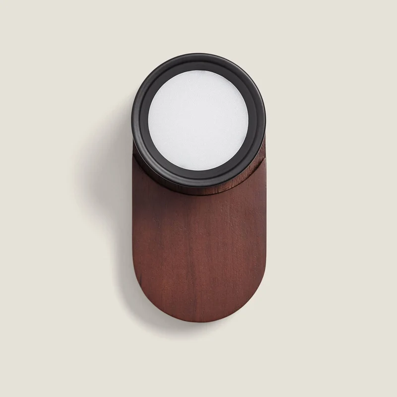 Petit luminaire mural en bois noyer