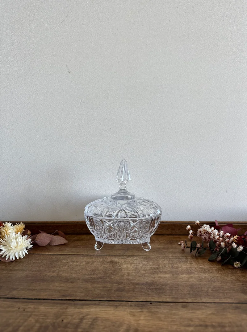 Bonbonnière en cristal triangle arrondi