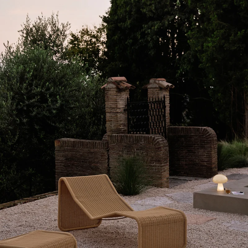 Gubi P3S Outdoor Chaise Longue
