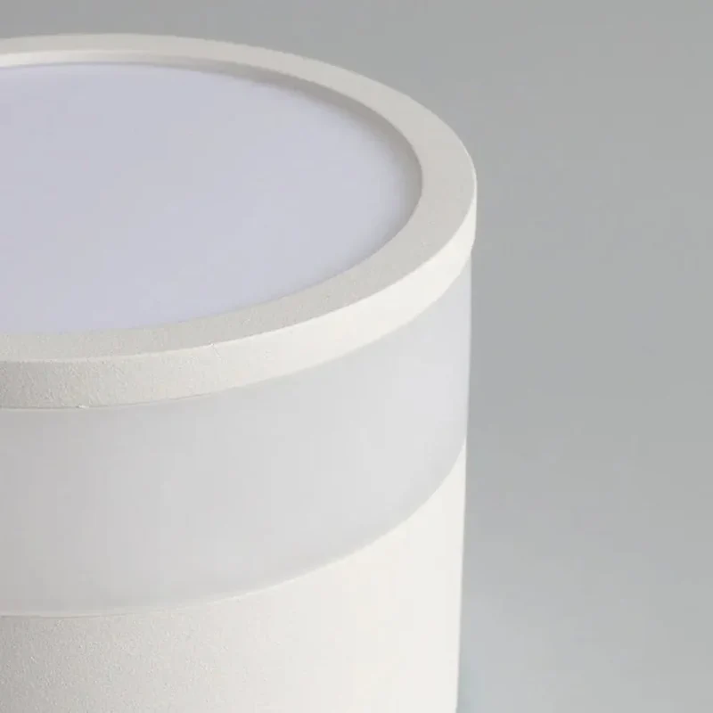 Mini Spot LED Coloré en Bois et Métal – Bande Arrondie, Multi-Teintes
