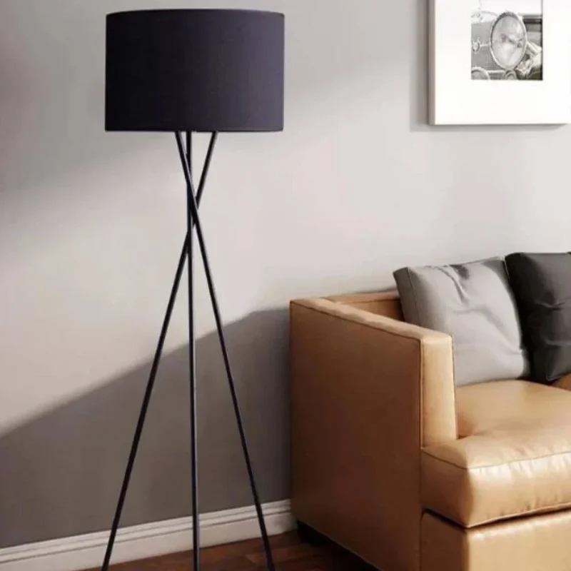 Lampadaire Design Noir avec Abat-Jour en Tissu Creative