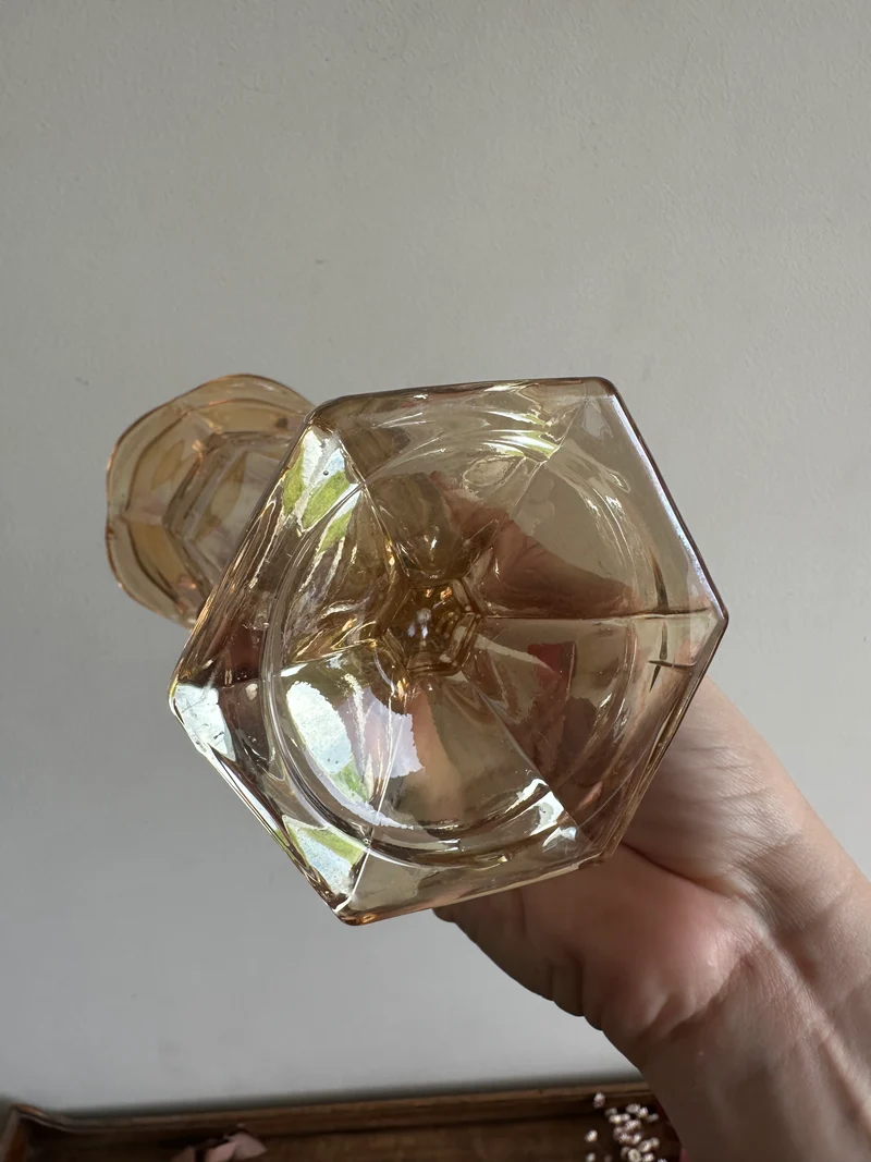Vase soliflore en verre irisé orangé