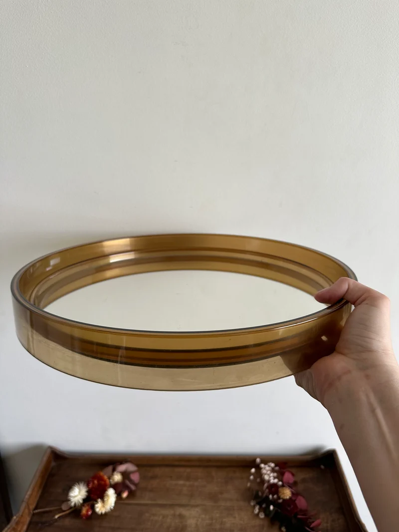 Miroir rond en plastique marron années 60-70