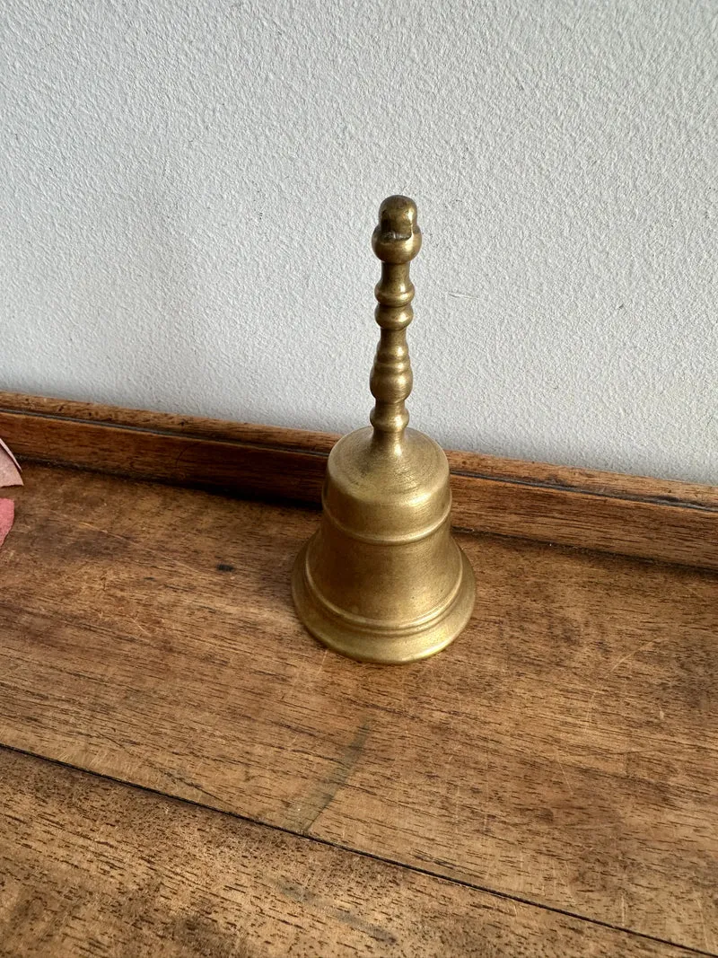 Cloche en laiton années 40