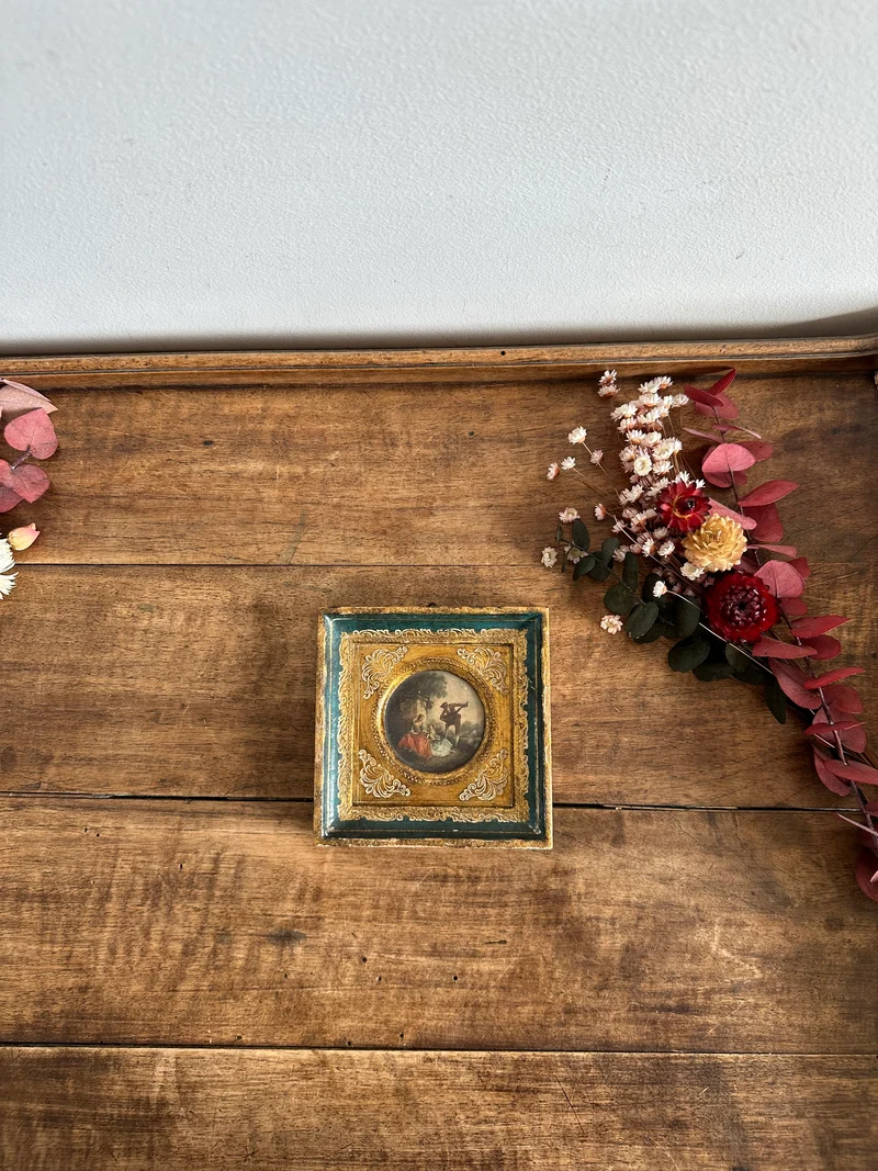 Représentation sérénade d'époque cadre en bois doré florentin