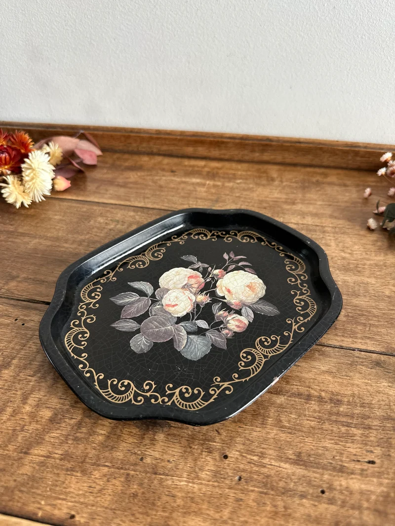 Plateau vide-poche en métal craquelé décor fleurs