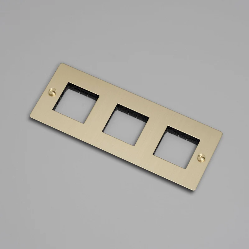 Buster + Punch Wall Plate Horizontal without Infills