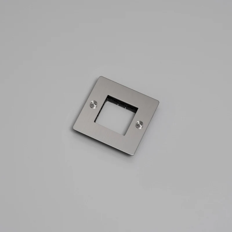 Buster + Punch Wall Plate Horizontal without Infills