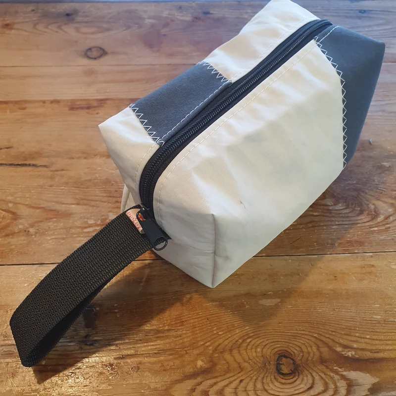 Container XL Blacky