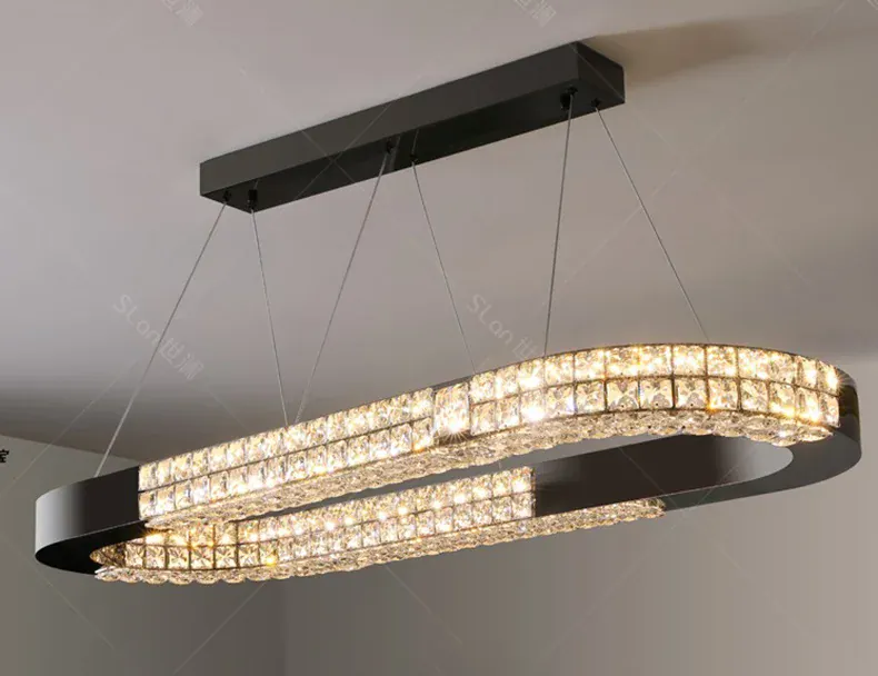 Grand lustre long en verre design pour salle a manger