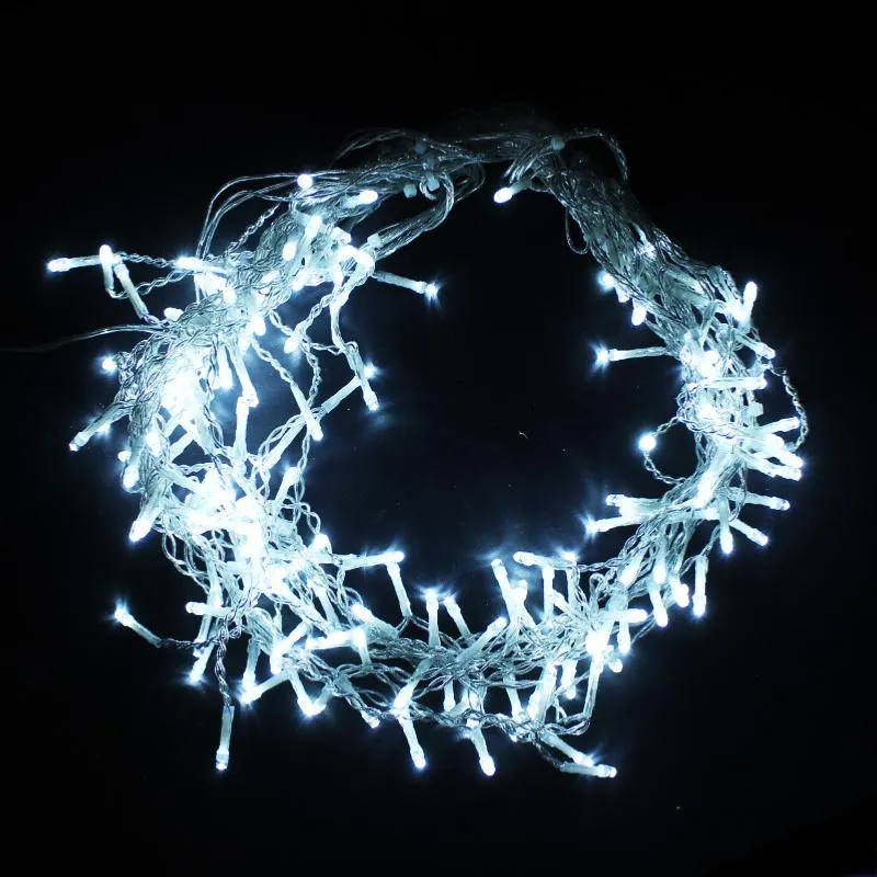 Rideau lumineux 240LED IP44 4M 8 modes avec timer - Blanc Froid