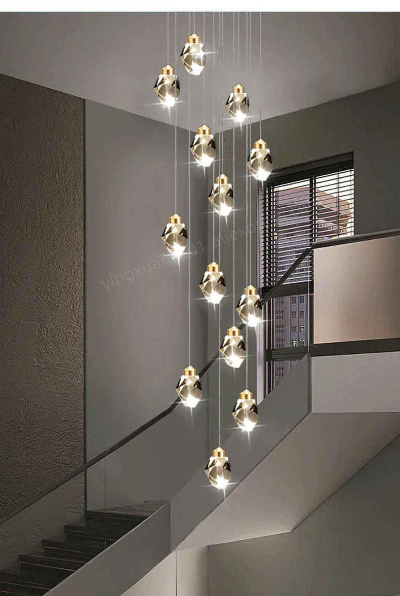 Suspensions multiples pour escalier en goutte de verre