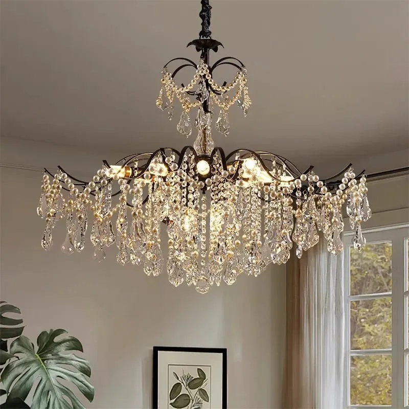 Lustre noir et pampilles en cristal