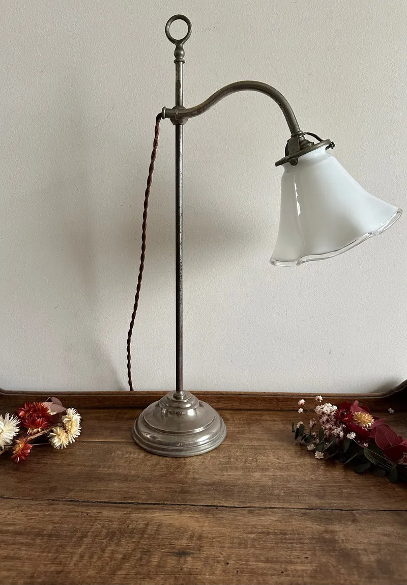 Lampe en acier et opaline blanche années 50