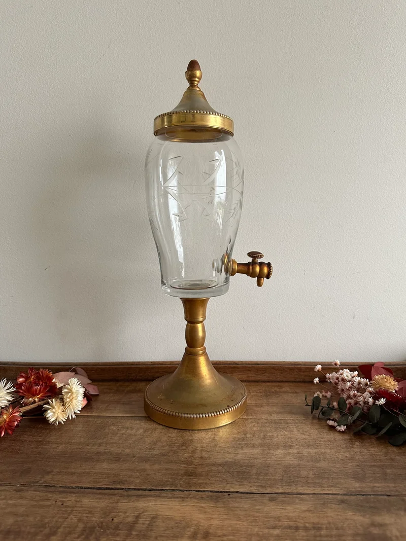 Fontaine à absinthe en cristal gravé et métal doré