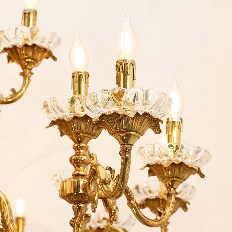 Grand chandelier laiton ornements