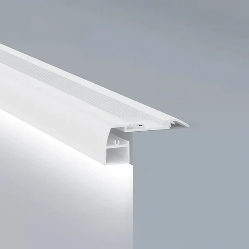 Nez de Marche Alu 2M Blanc pour Ruban LED 10mm