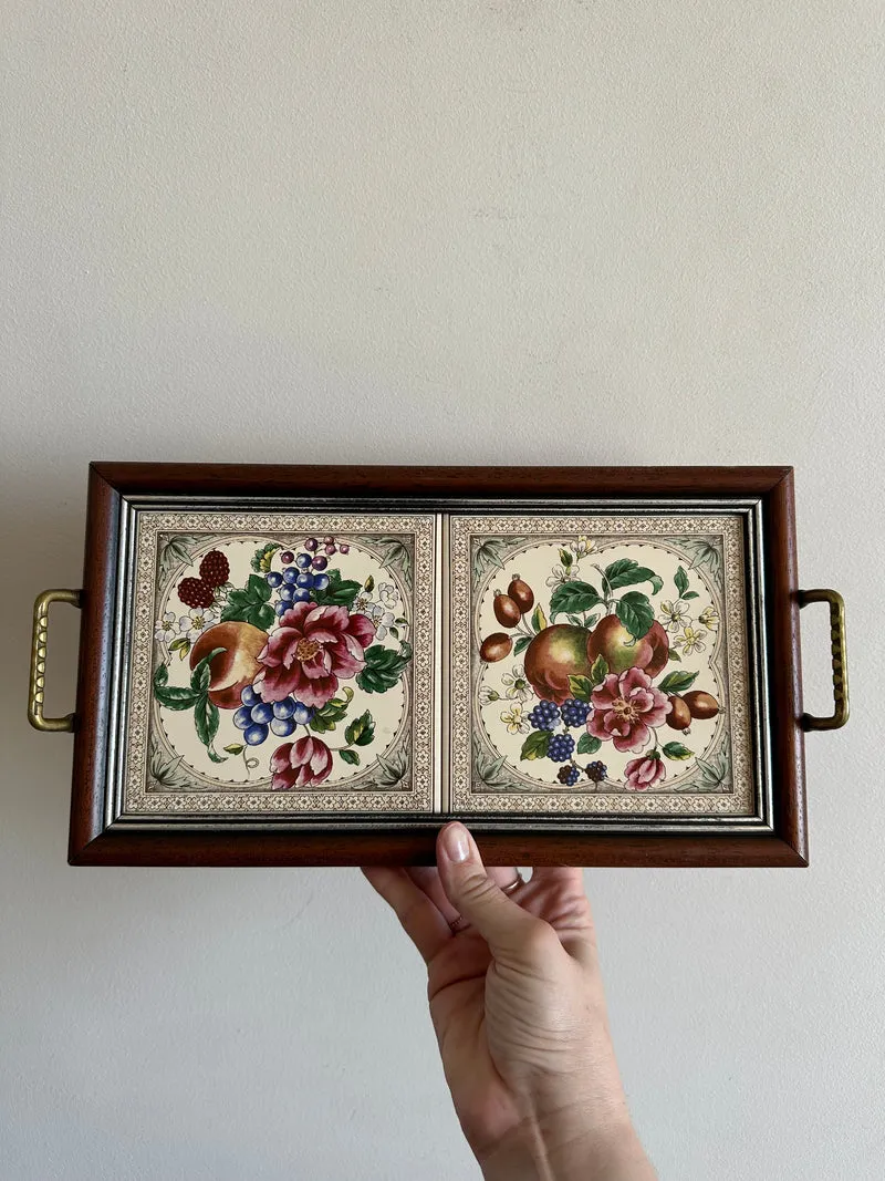 Plateau de service en porcelaine cerclée de bois