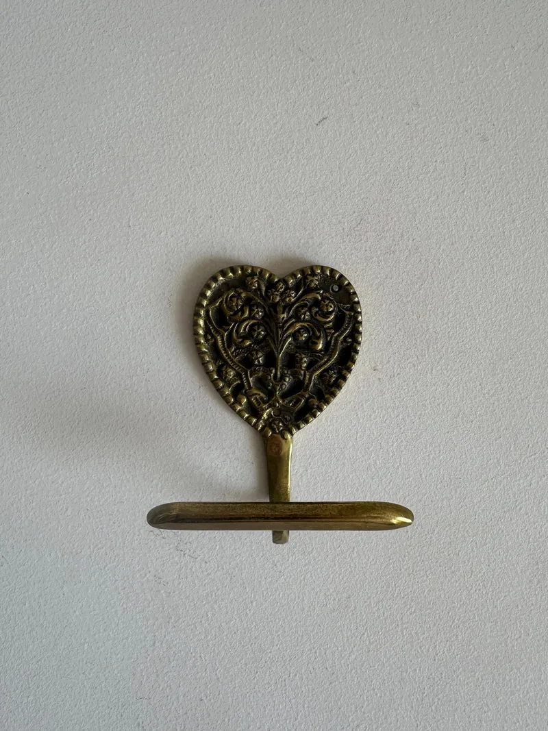 Patère en laiton forme coeur Peerage England
