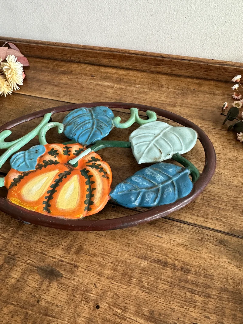 Dessous de plats en fonte colorée