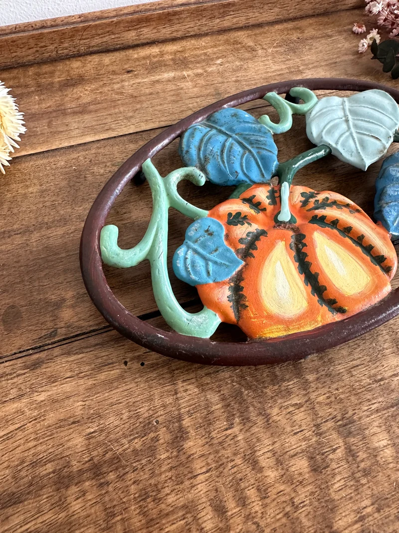 Dessous de plats en fonte colorée