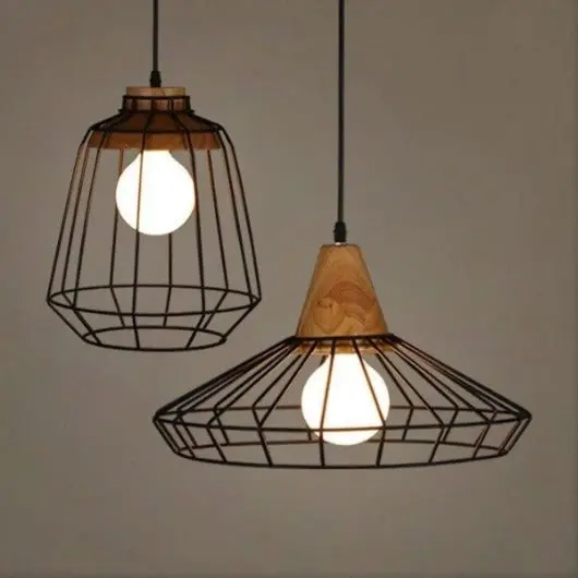 Suspension Industrielle Noire Et Bois