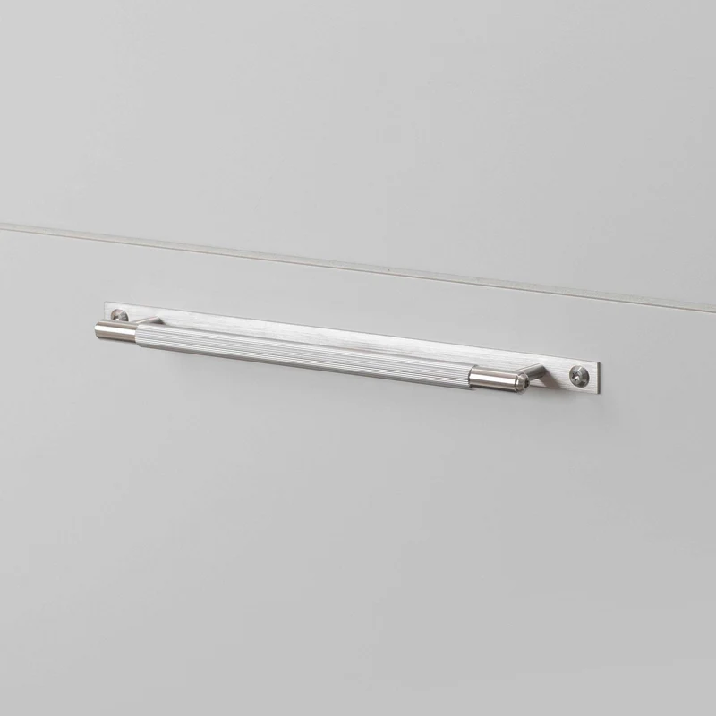 Buster + Punch Pull Bar Linear