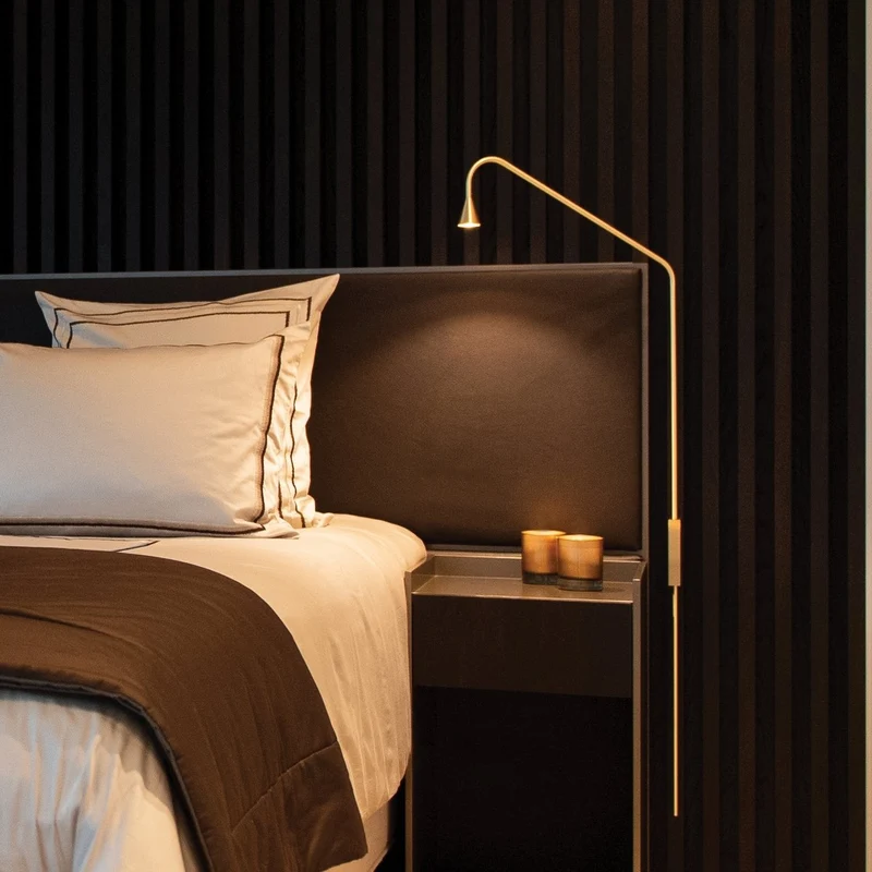 Trizo21 Austere Wall Lamp with Plug