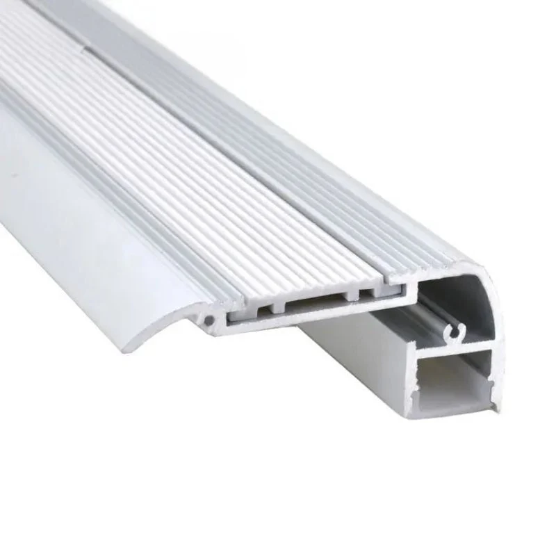 Nez de Marche Alu 2M Gris pour Ruban LED 10mm