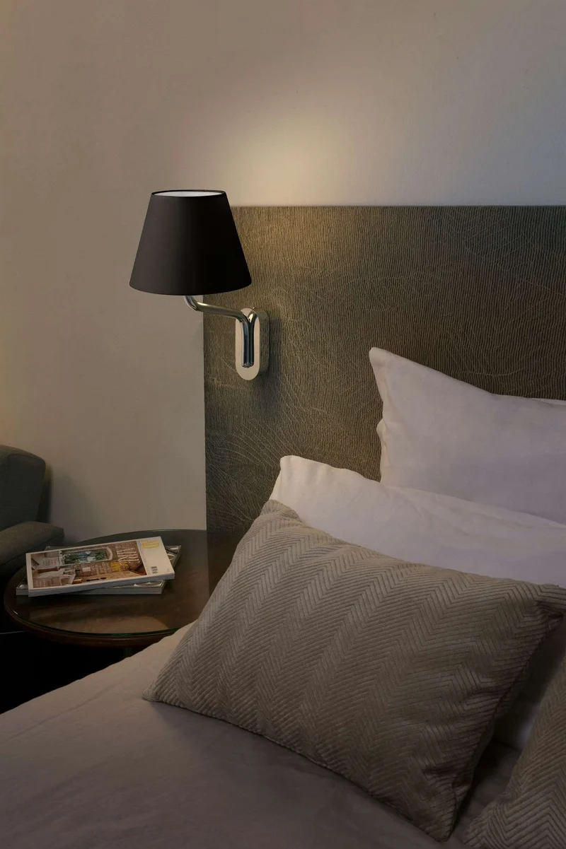 Applique murale ETERNA chrome abat-jour noir