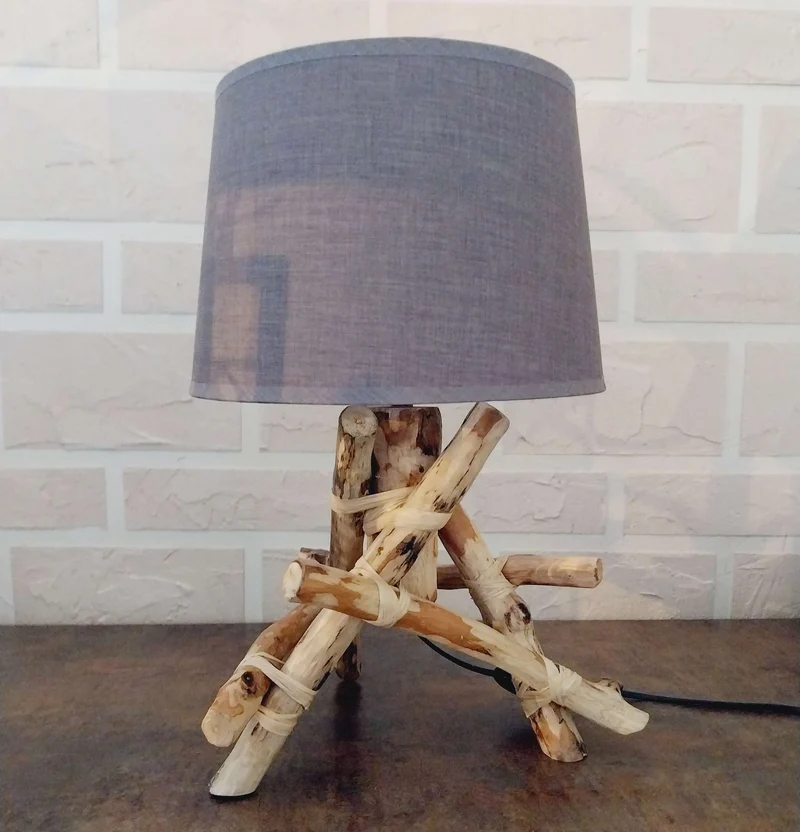 Lampe artisanale bois nature Haut 24 cm