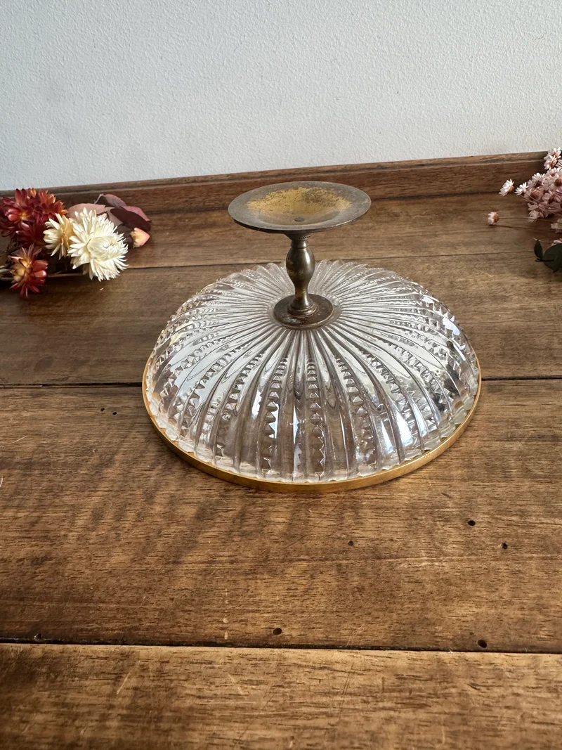 Coupelle en cristal cerclée de bronze sur pied