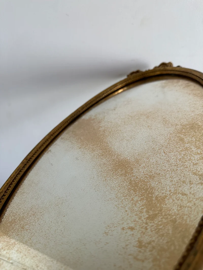 Miroir en bois ovale fronton forme de nœud