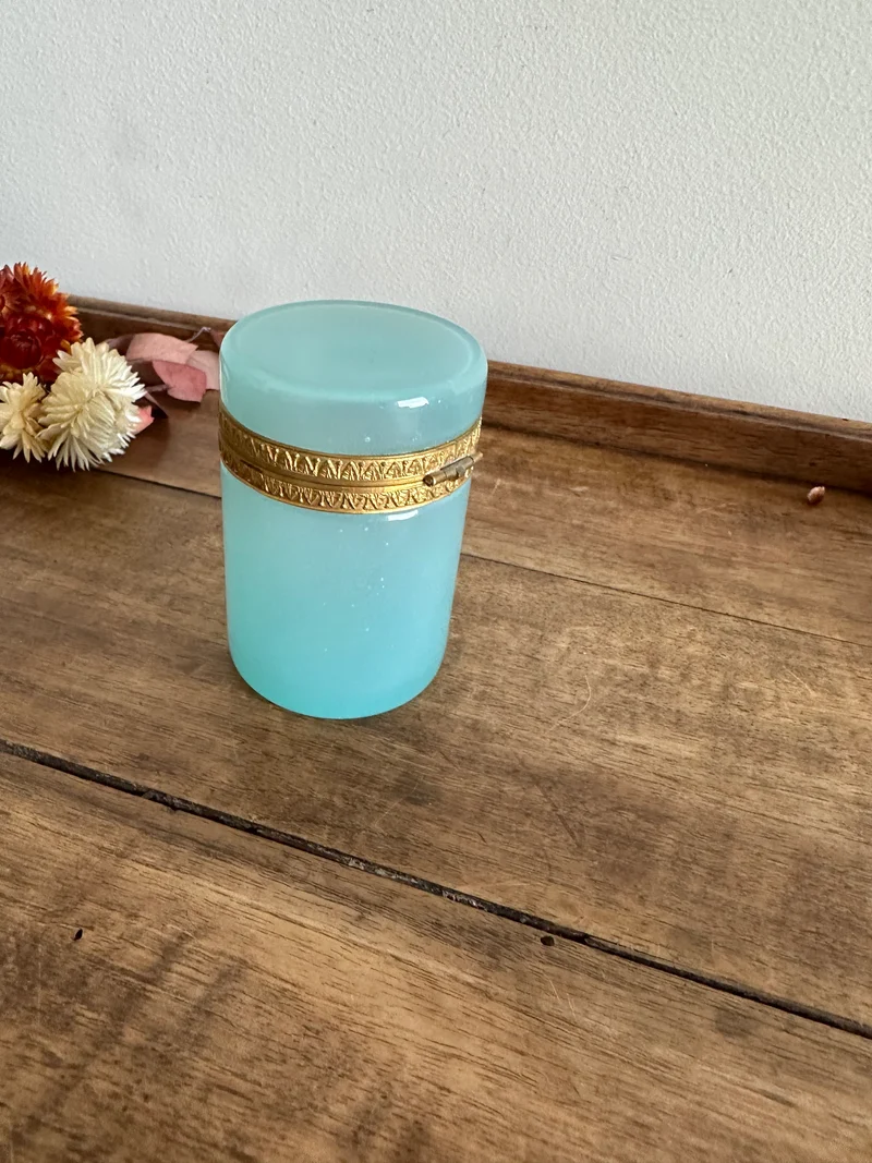 Pot en opaline bleue de Murano