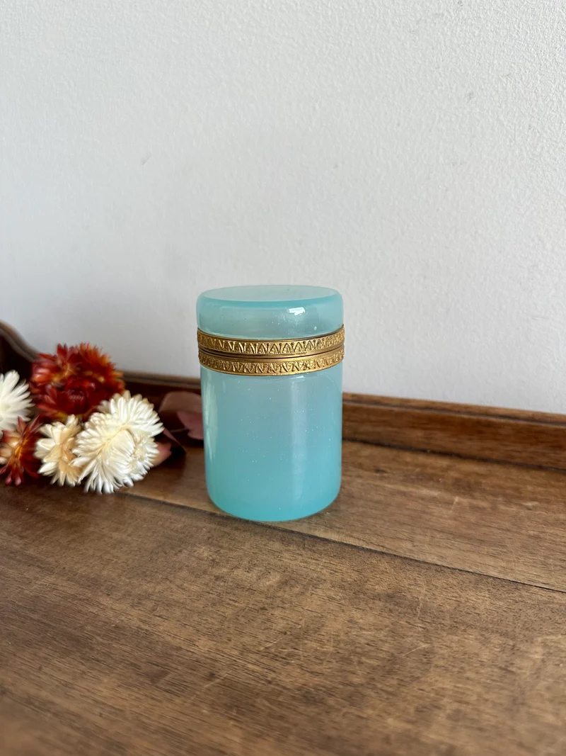 Pot en opaline bleue de Murano
