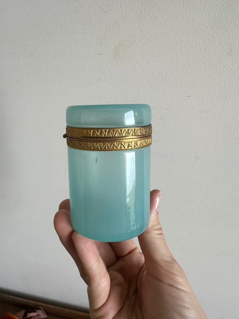 Pot en opaline bleue de Murano