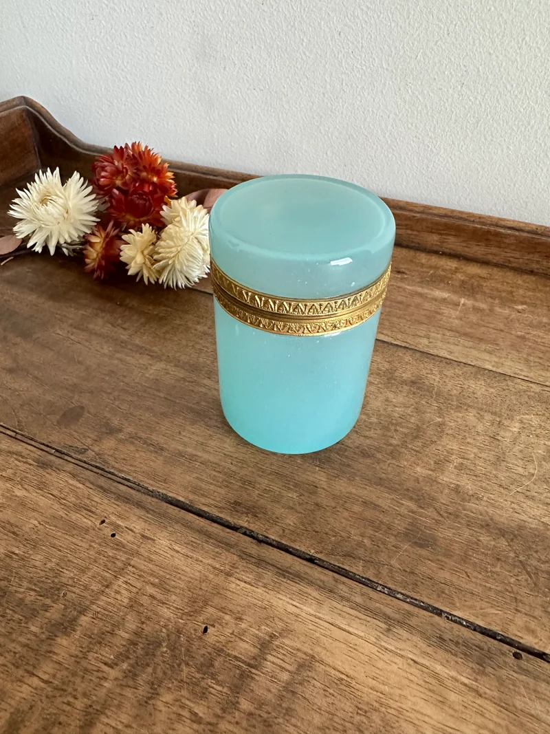 Pot en opaline bleue de Murano