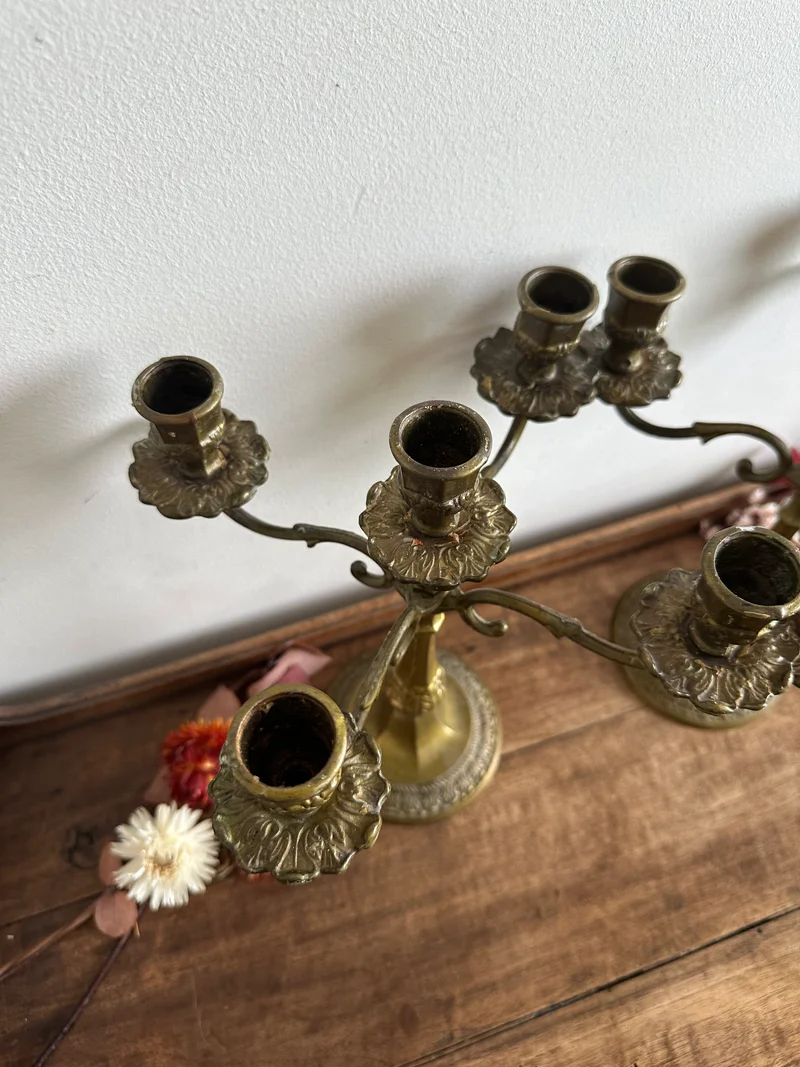 Chandeliers à 5 têtes en laiton doré pied rond
