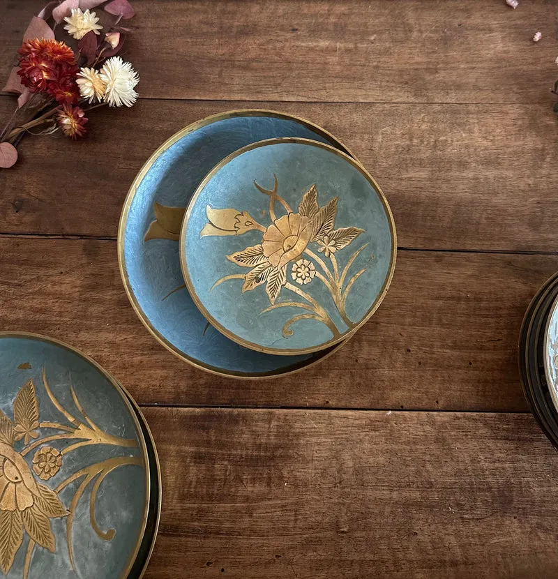 Ensemble d'assiettes en laiton cloisonné bleu ciel