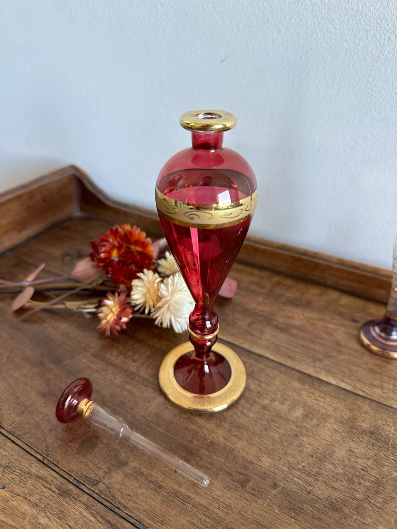 Fioles à parfums anciennes colorées